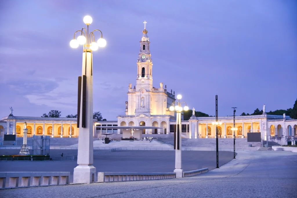 he-fatima-sanctuary-in-portugal